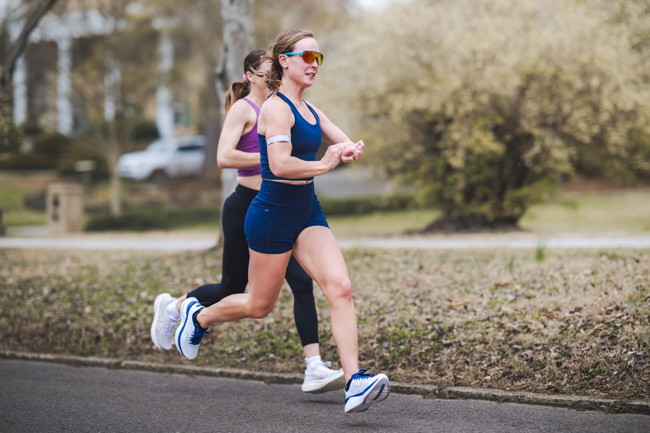 The Tempo Crop - Best Running Sports Bra with Phone Pocket
