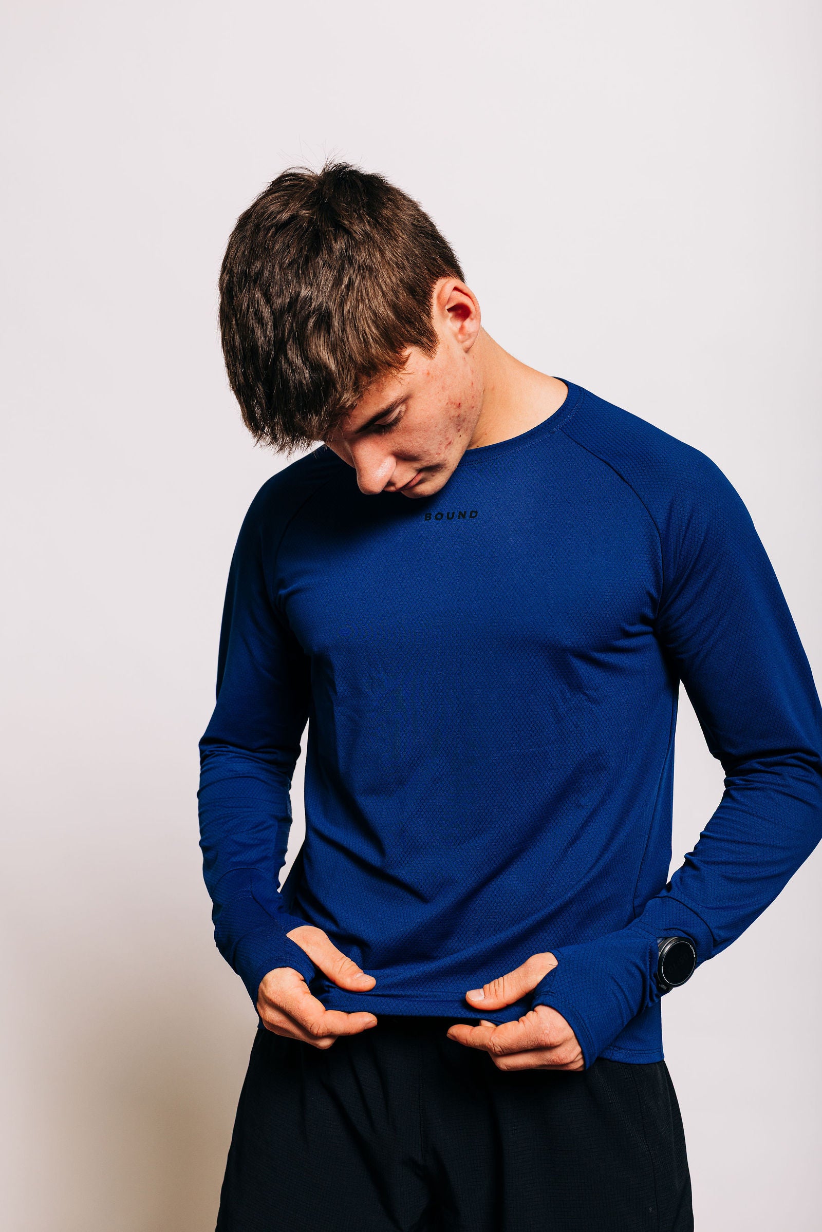 Men's Core Long Sleeve – hem detail