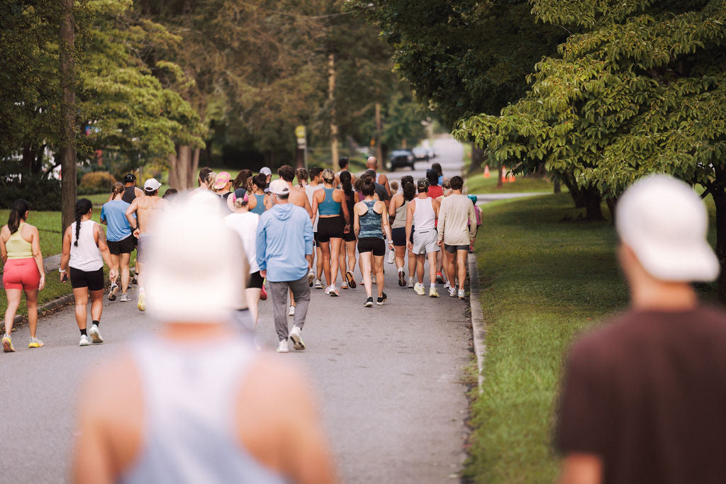 The pack of runners at BOUND Show Up to Blow Up. Photo by Nick Morgan Photography